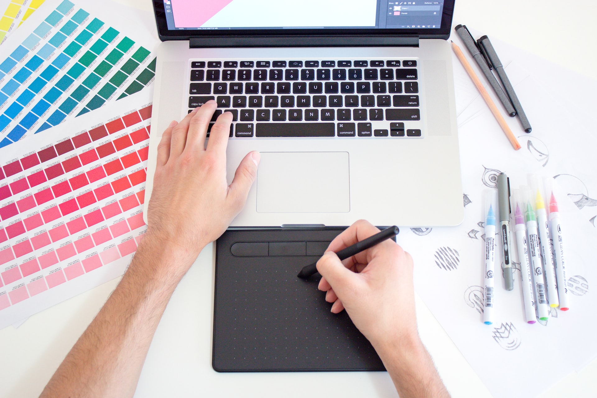 10 easy steps to become a top graphic designer